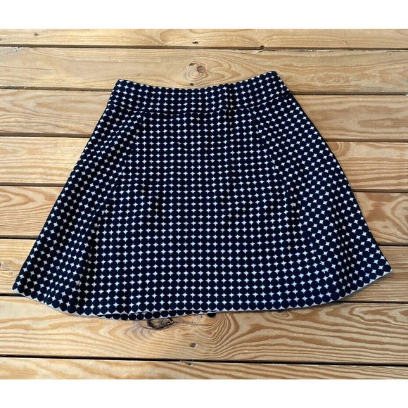 Theory Patterned A Line Skirt Size Small Women’s Black - Picture 2 of 7